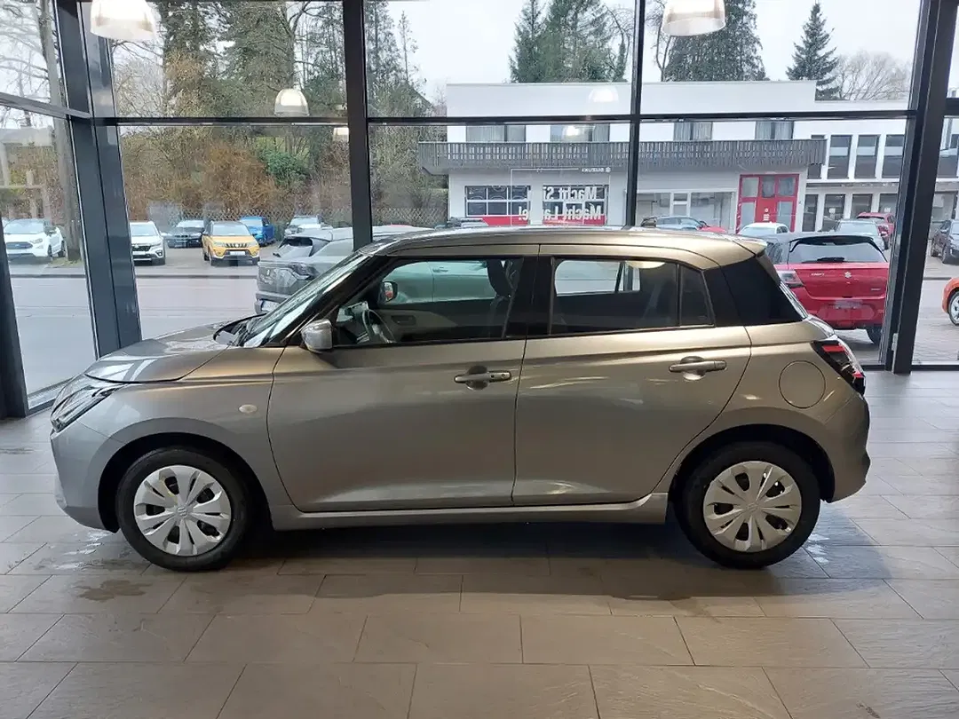 Suzuki Swift - Thumbnail 5