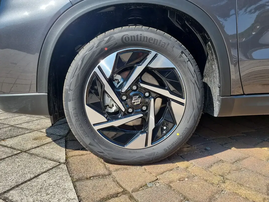 Suzuki Vitara - Thumbnail 10