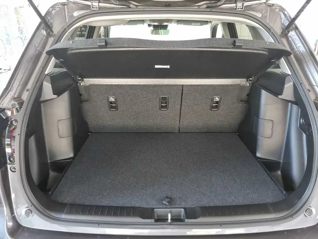 Suzuki Vitara - Thumbnail 11