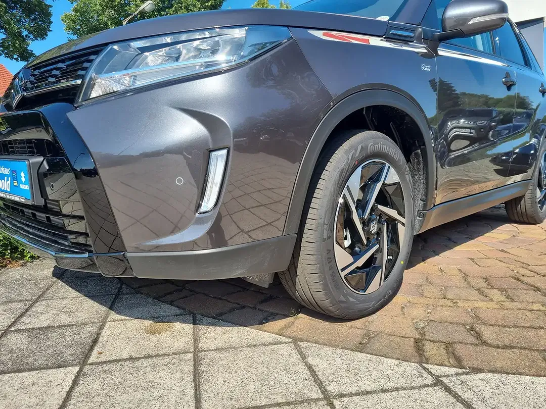 Suzuki Vitara - Thumbnail 9