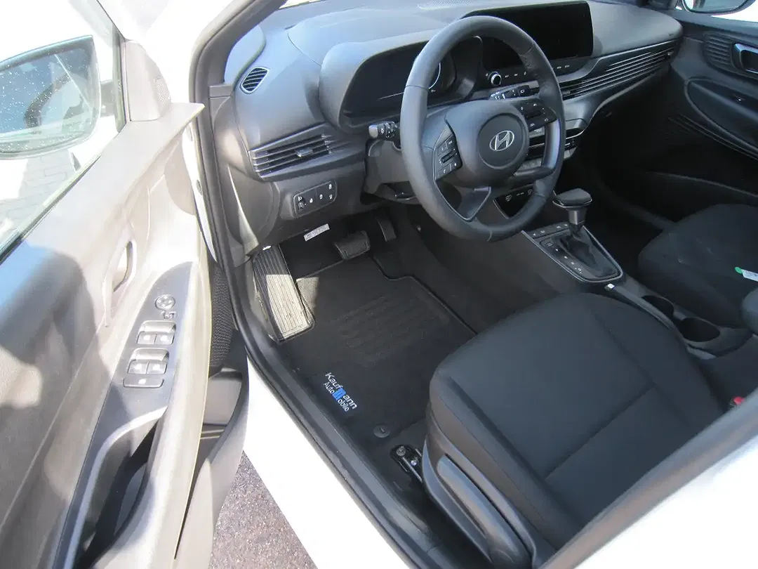 Hyundai i20 - Thumbnail 10