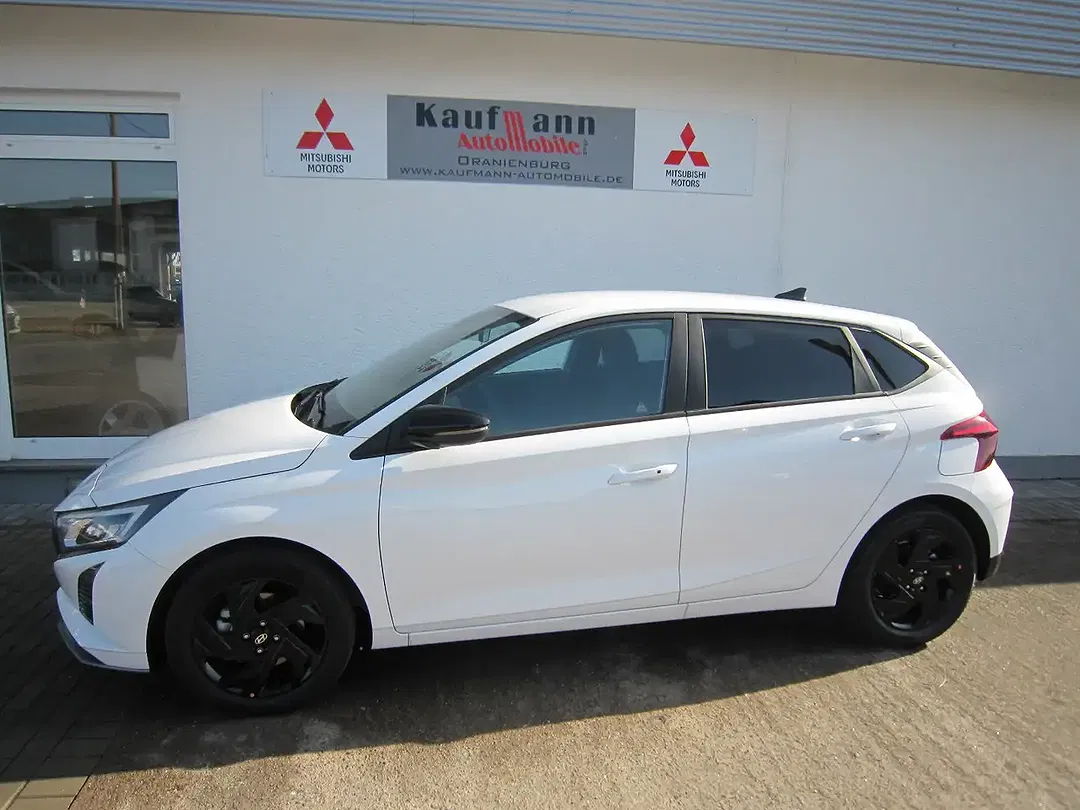 Hyundai i20 - Thumbnail 2
