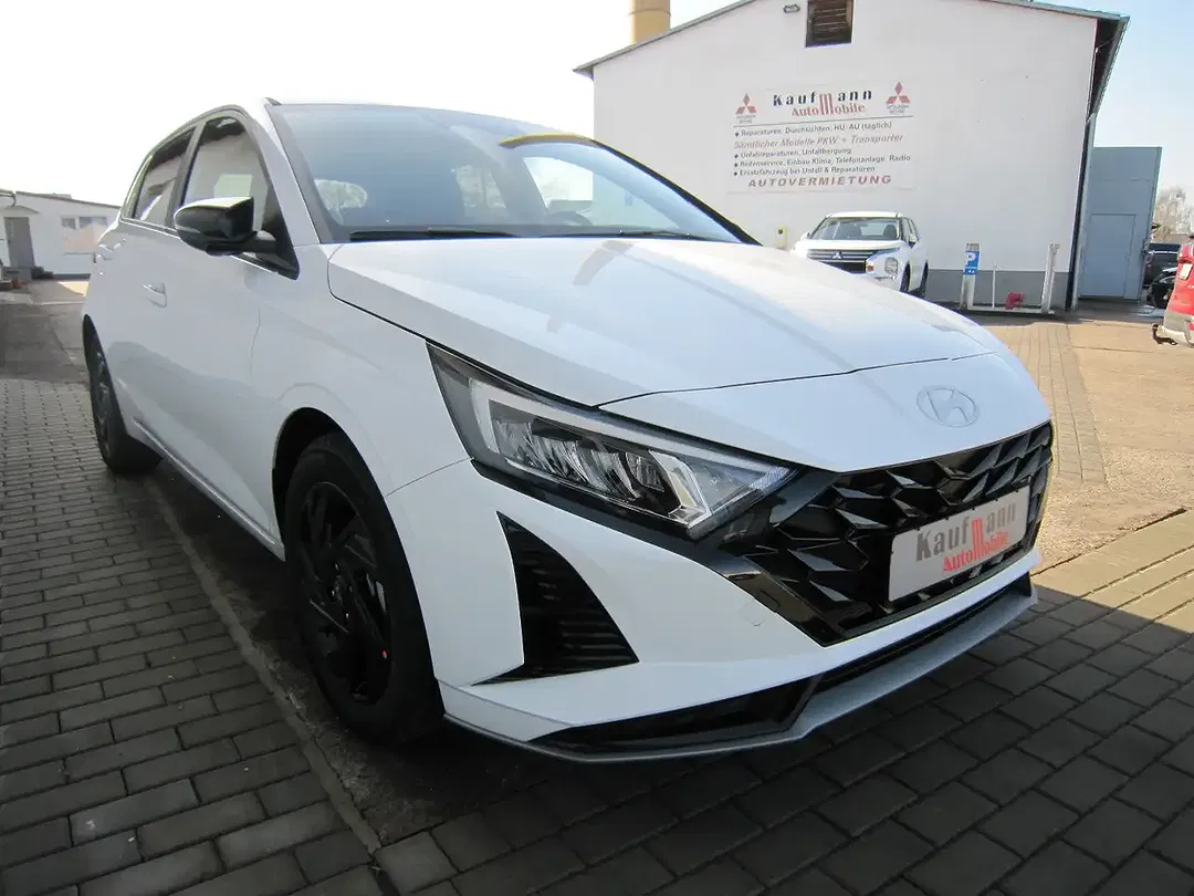 Hyundai i20 - Thumbnail 5