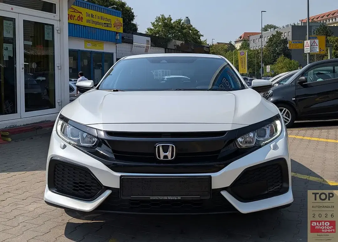 Honda Civic - Thumbnail 2