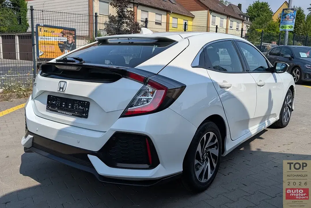 Honda Civic - Thumbnail 5