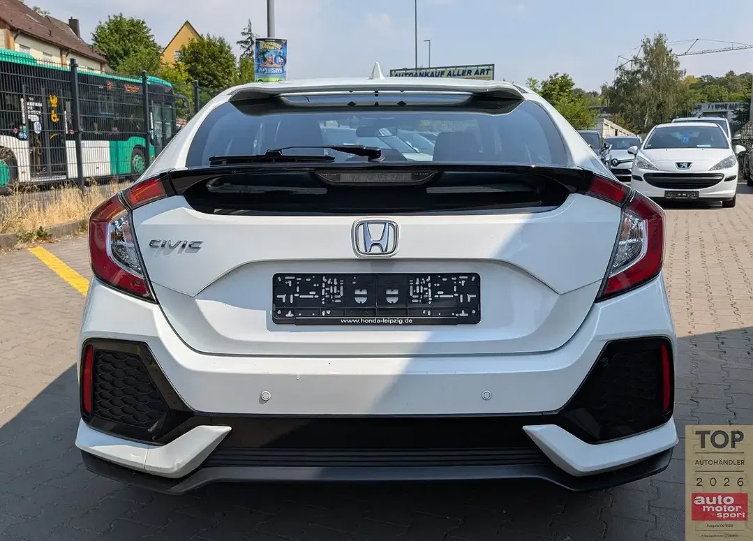 Honda Civic - Thumbnail 6