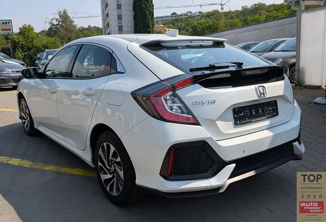 Honda Civic - Thumbnail 7