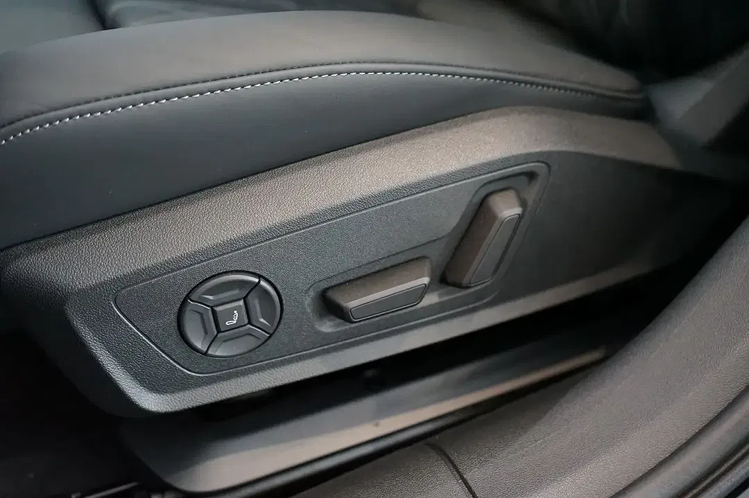 Audi A6 - Thumbnail 13