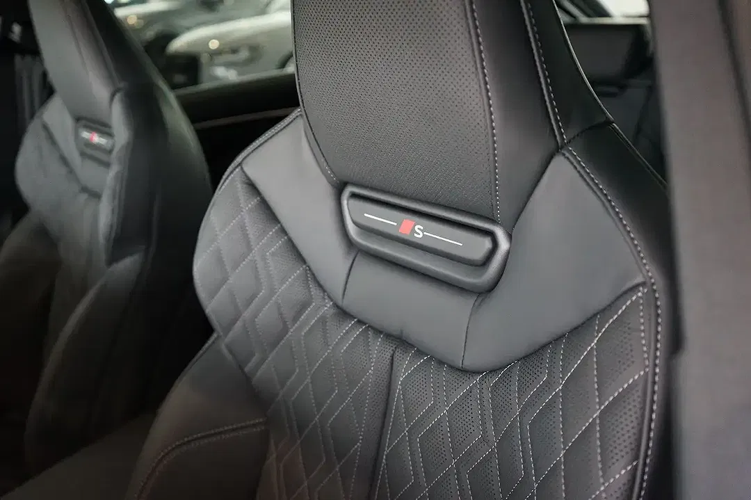 Audi A6 - Thumbnail 14