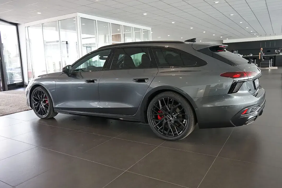 Audi A6 - Thumbnail 2