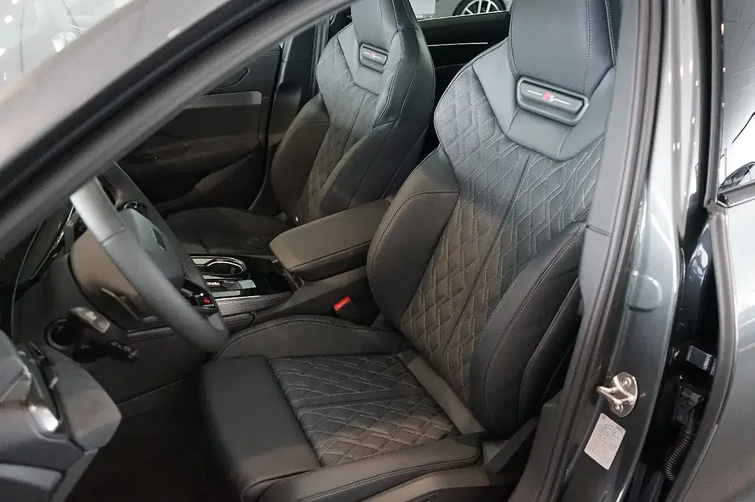 Audi A6 - Thumbnail 8
