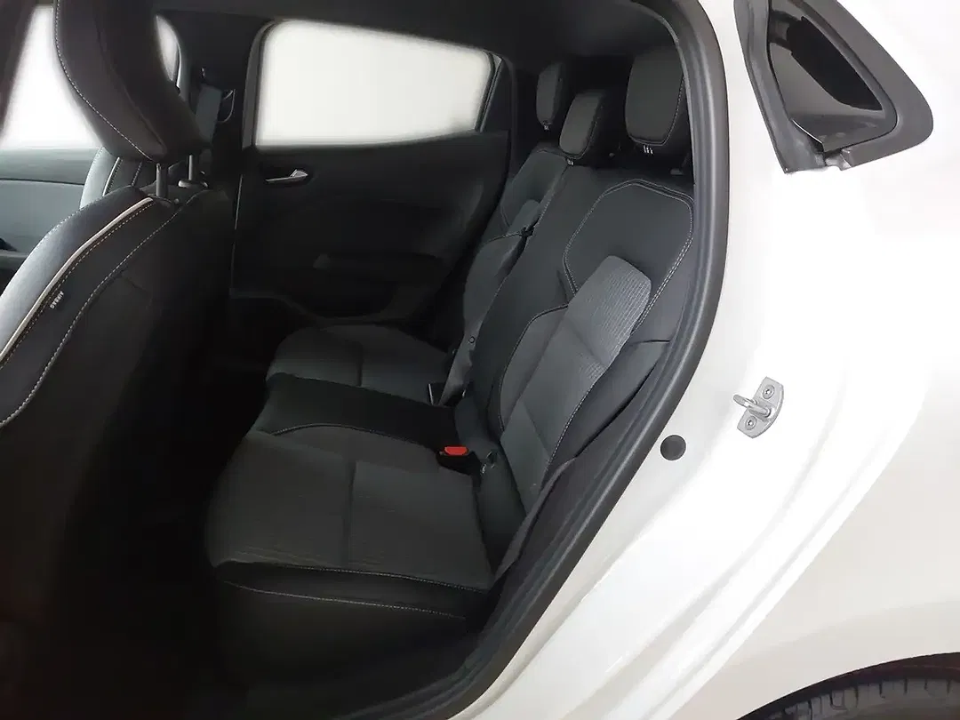 Renault Clio - Thumbnail 10