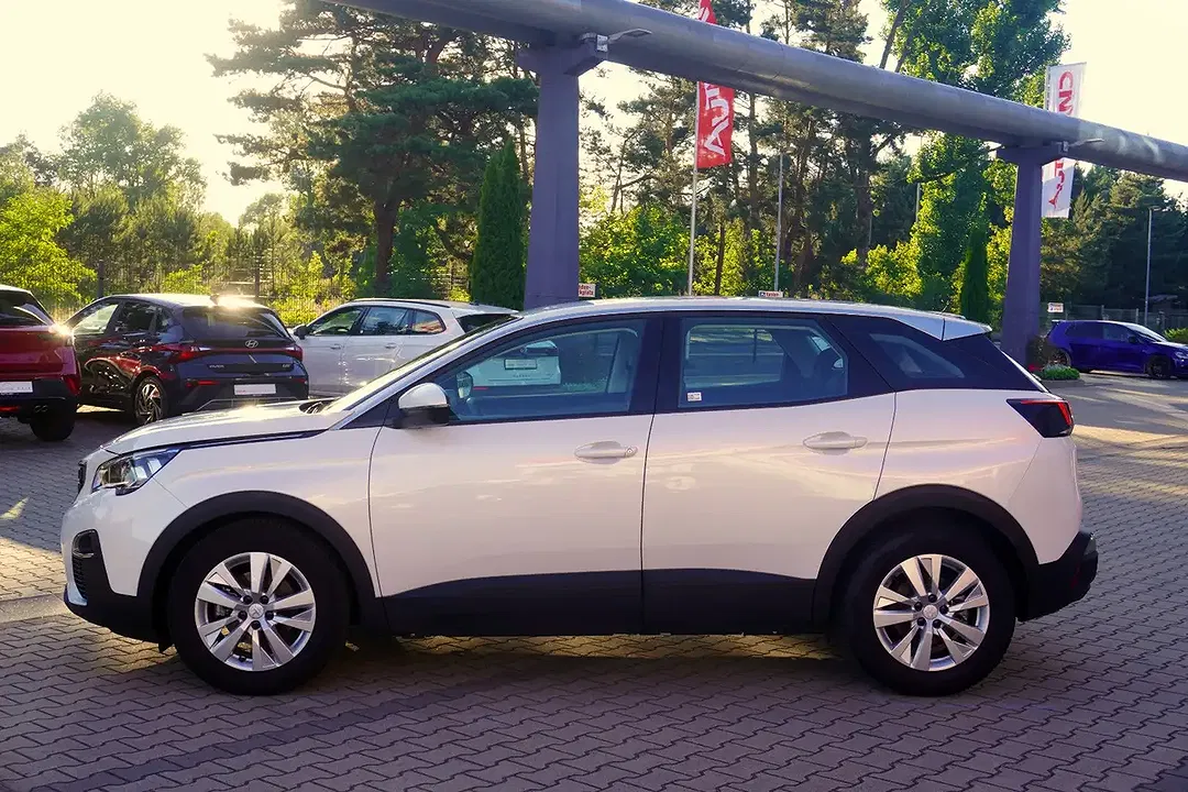 Peugeot 3008 - Thumbnail 9