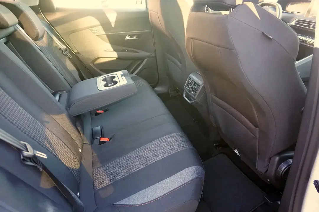 Peugeot 3008 - Thumbnail 10