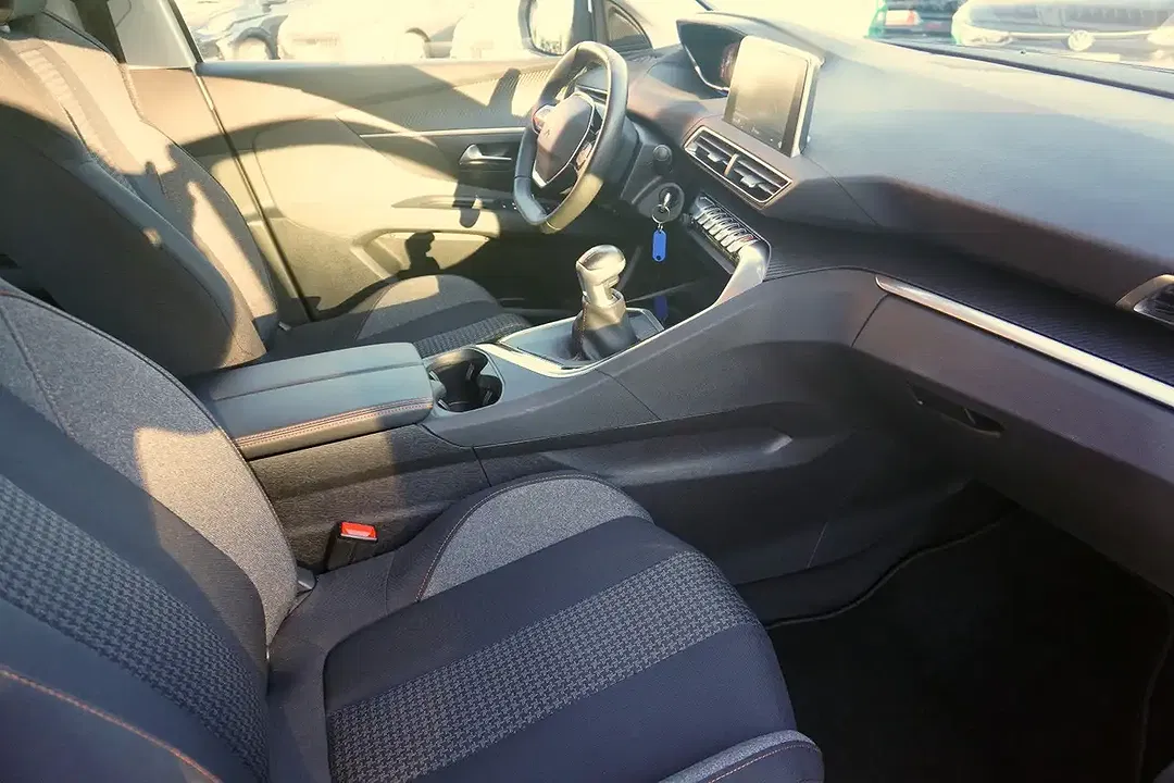 Peugeot 3008 - Thumbnail 11