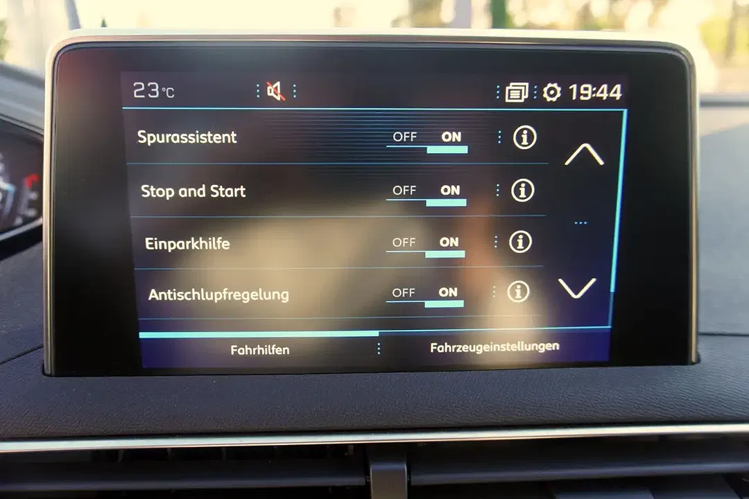 Peugeot 3008 - Thumbnail 24