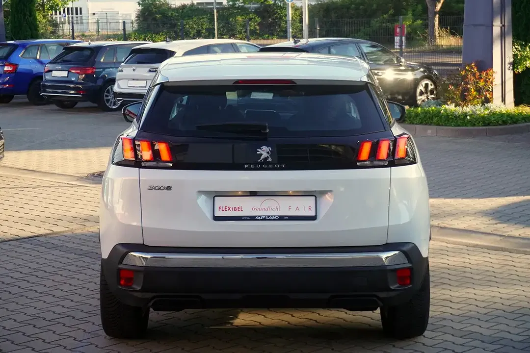 Peugeot 3008 - Thumbnail 6