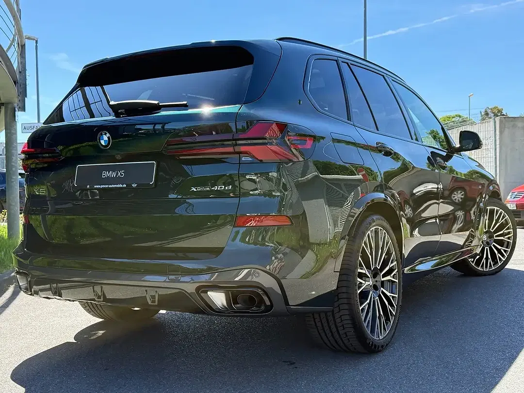 BMW X5 - Thumbnail 2