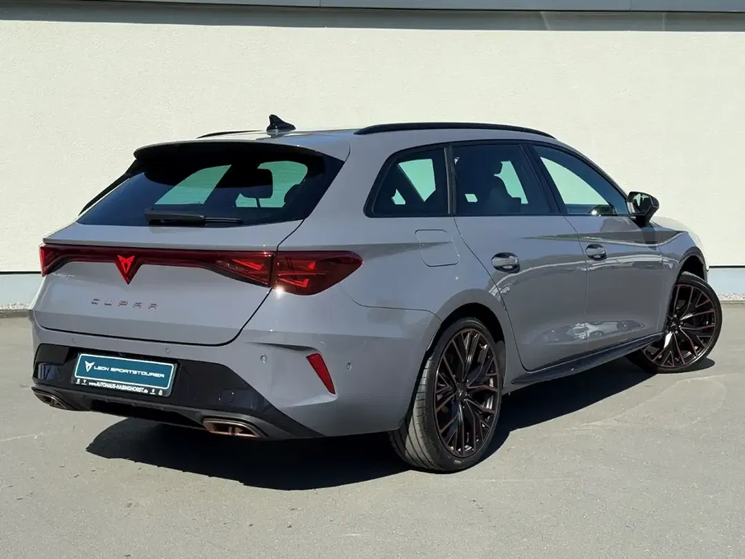 CUPRA Leon - Thumbnail 2
