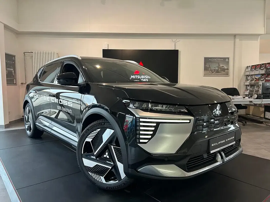 Mitsubishi Eclipse Cross - Thumbnail 3