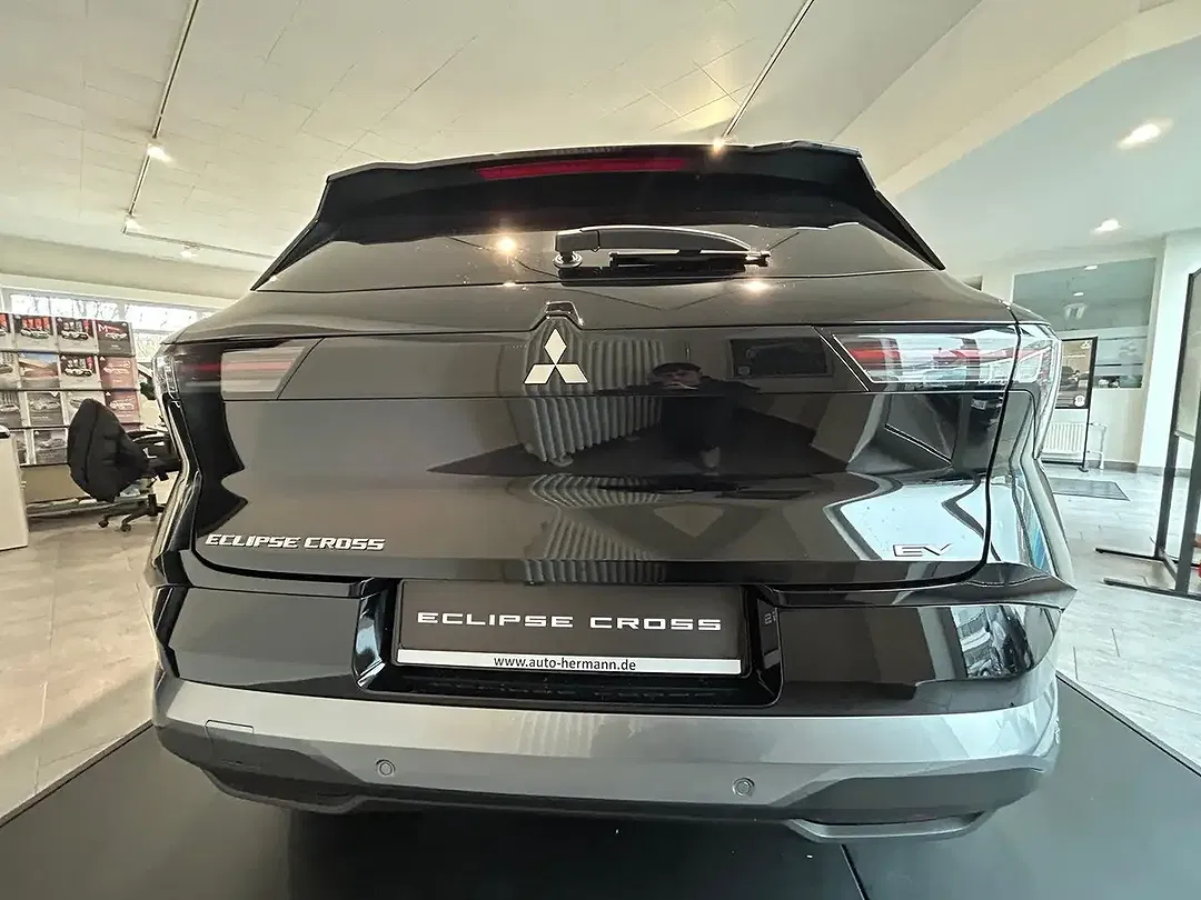 Mitsubishi Eclipse Cross - Thumbnail 4