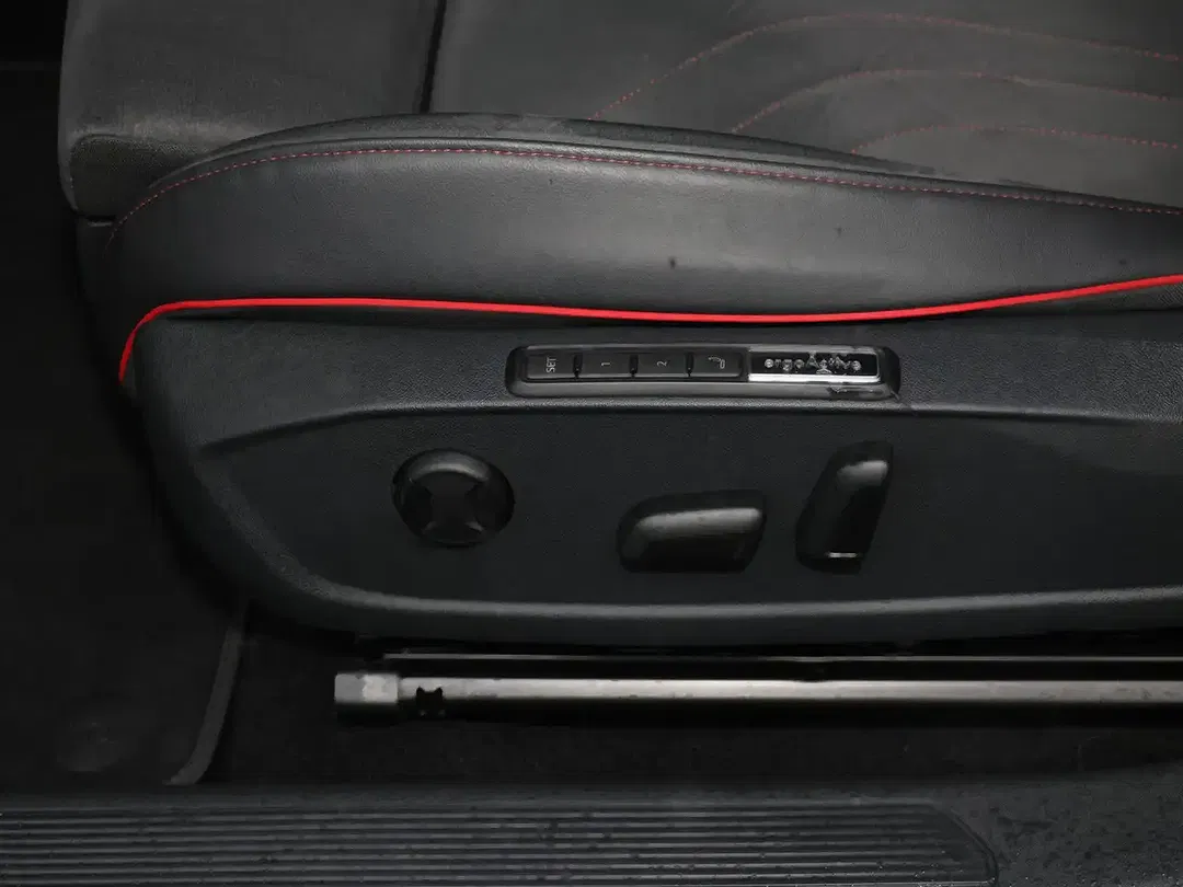 Volkswagen ID.3 - Thumbnail 8