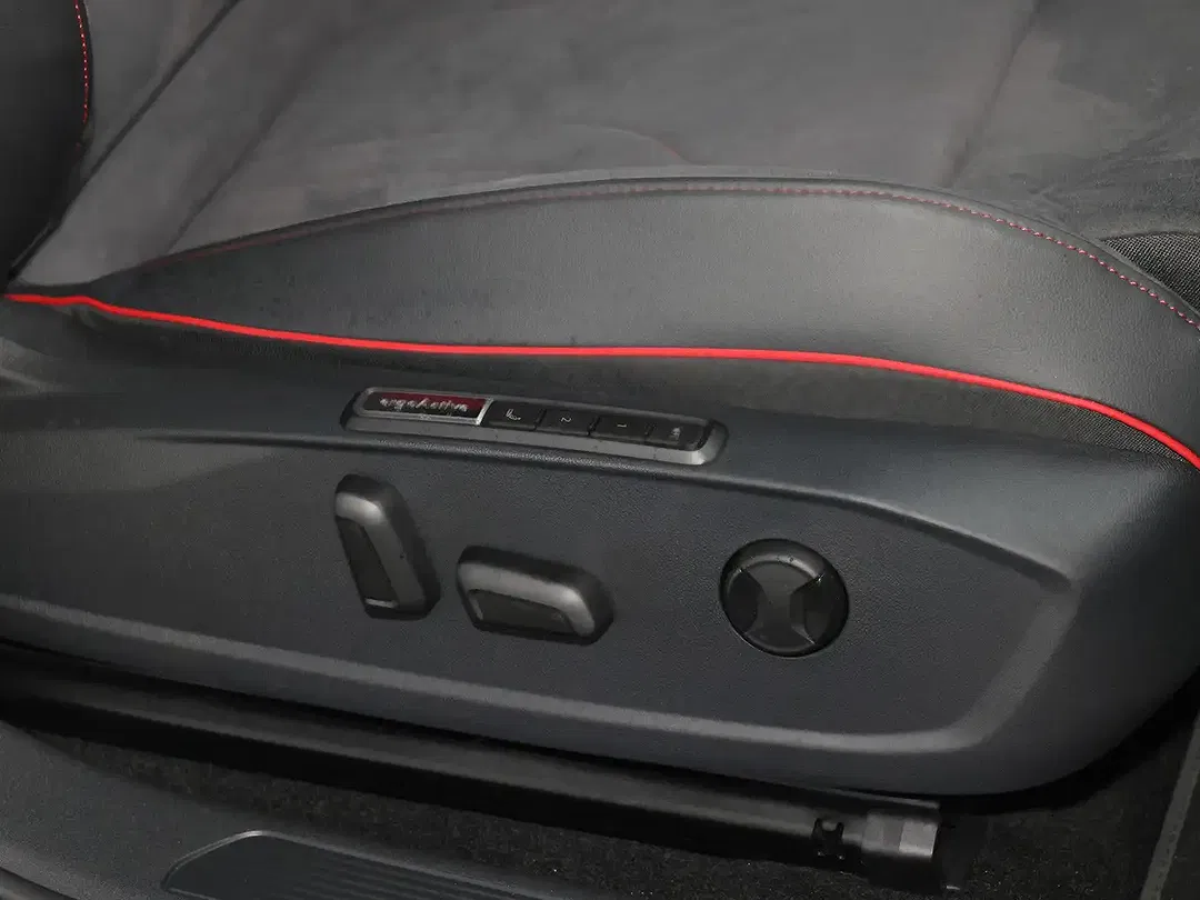 Volkswagen ID.3 - Thumbnail 10