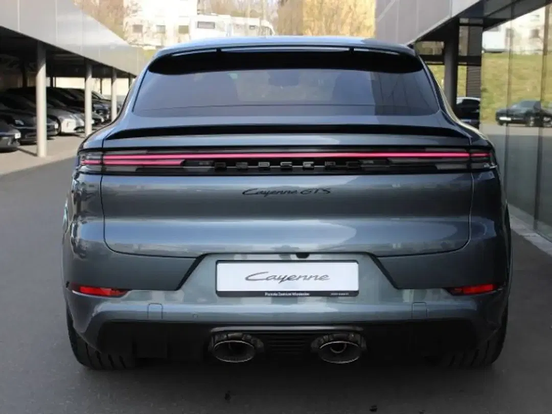 Porsche Cayenne - Thumbnail 10