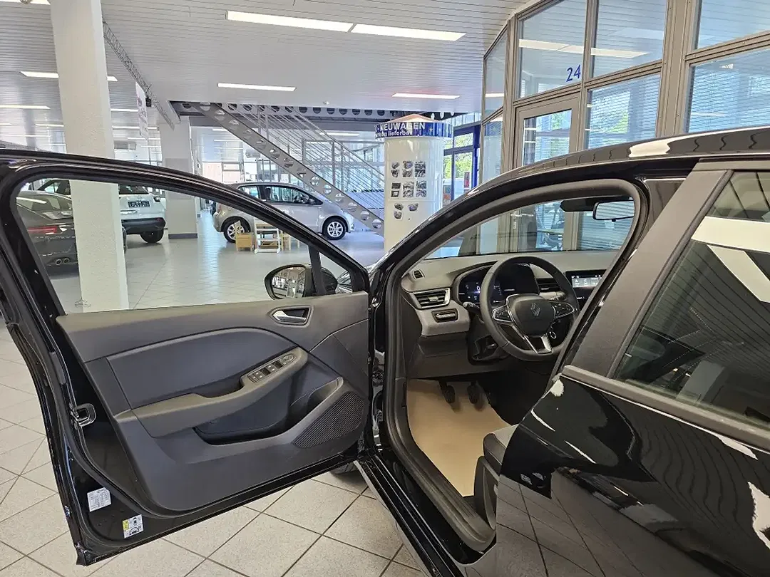Renault Clio - Thumbnail 19