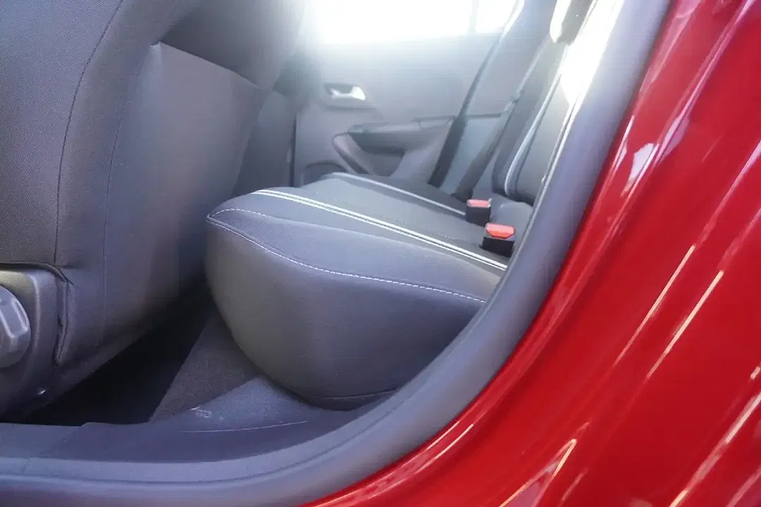 Opel Corsa - Thumbnail 11