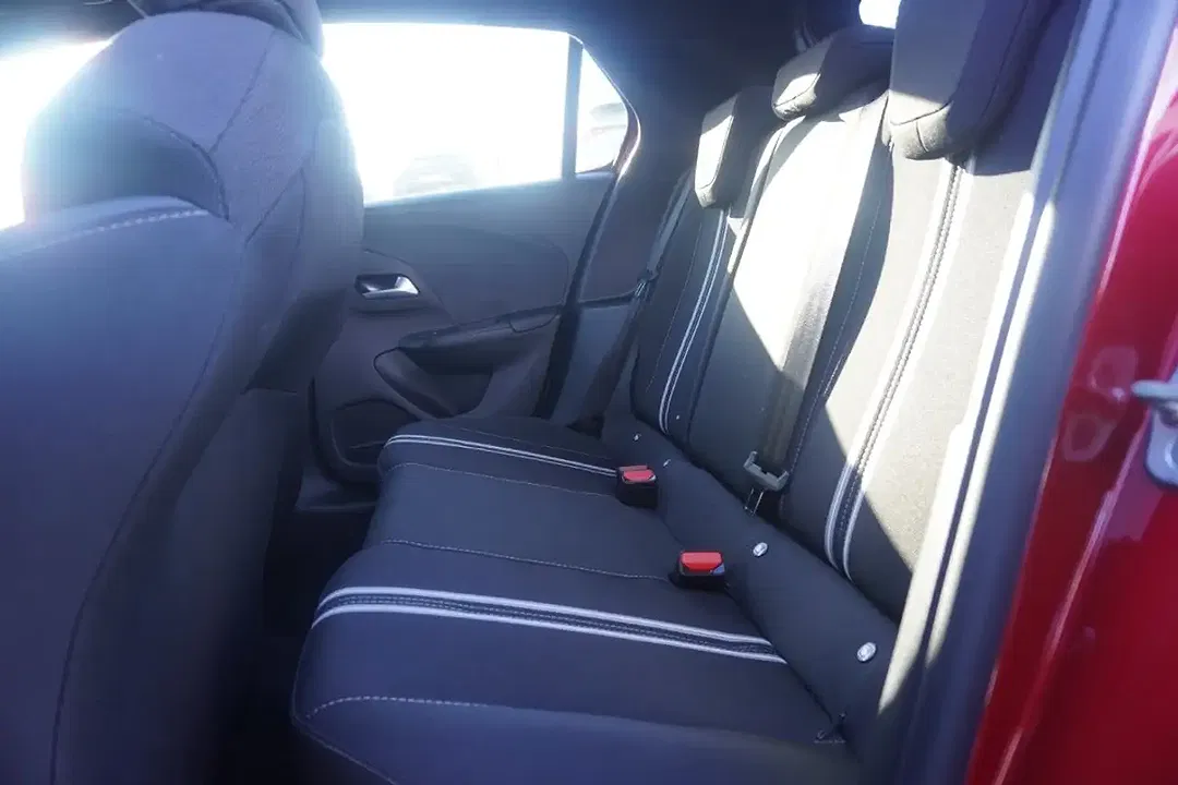 Opel Corsa - Thumbnail 12