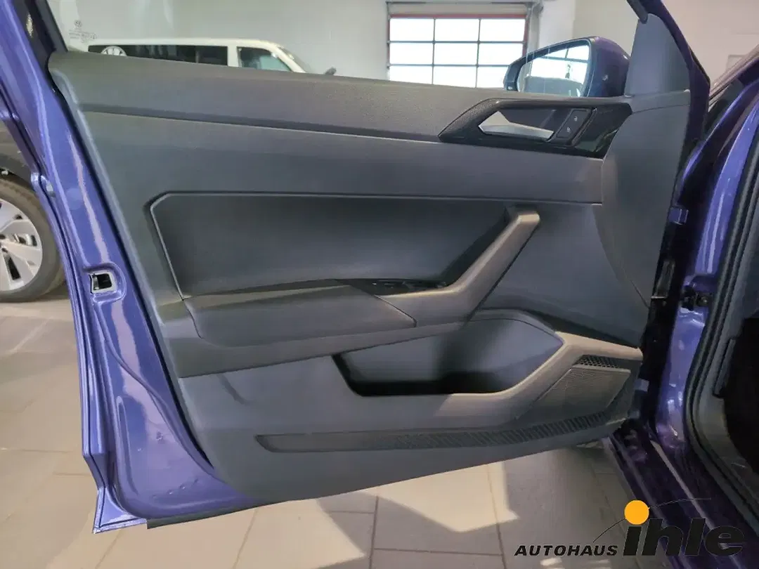 Volkswagen Polo - Thumbnail 10