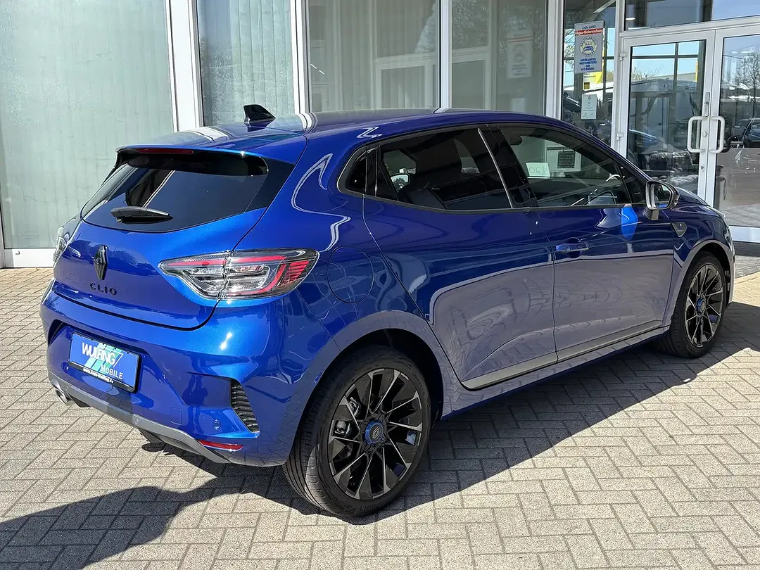 Renault Clio - Thumbnail 4