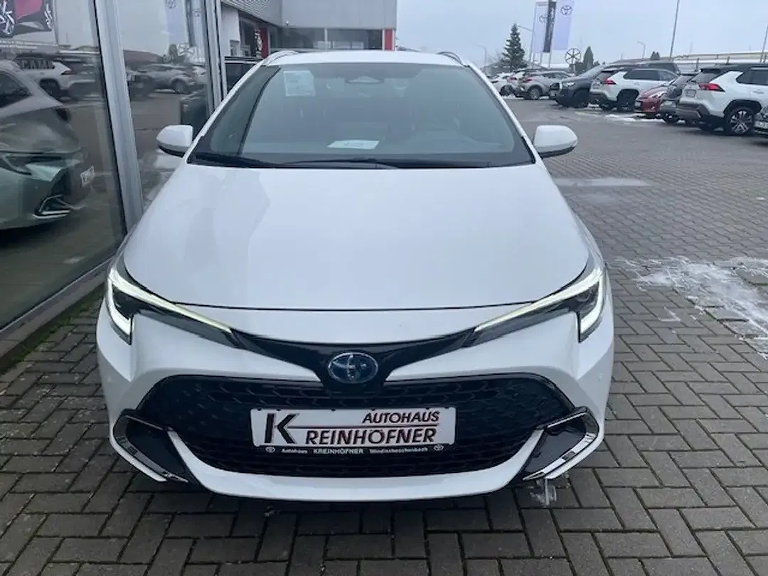 Toyota Corolla - Thumbnail 2