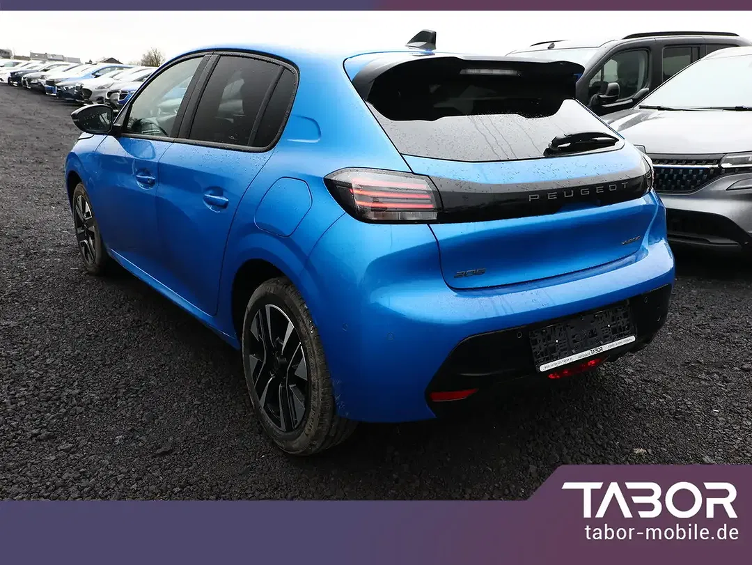 Peugeot 208 - Thumbnail 4