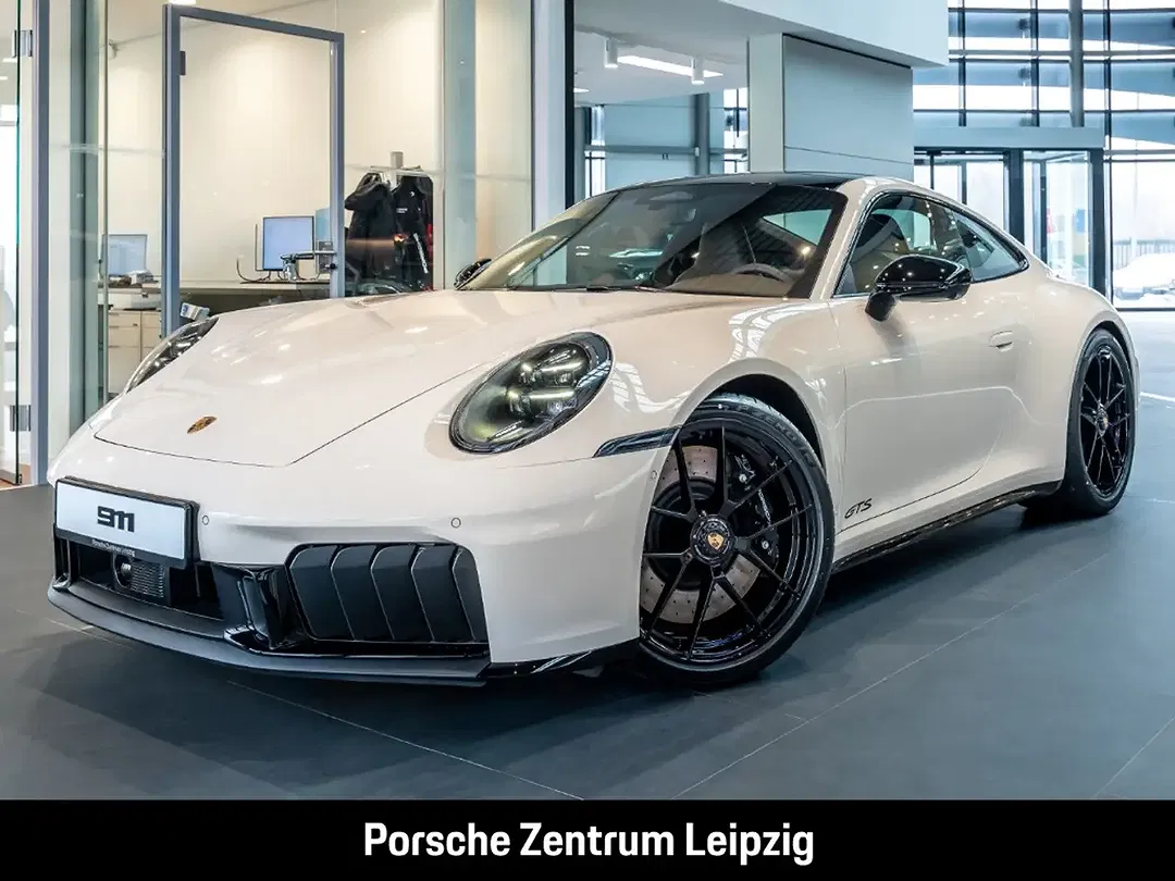 Porsche 992 - Thumbnail 1