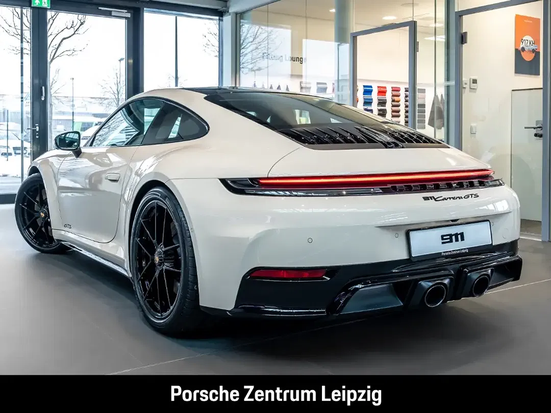 Porsche 992 - Thumbnail 14