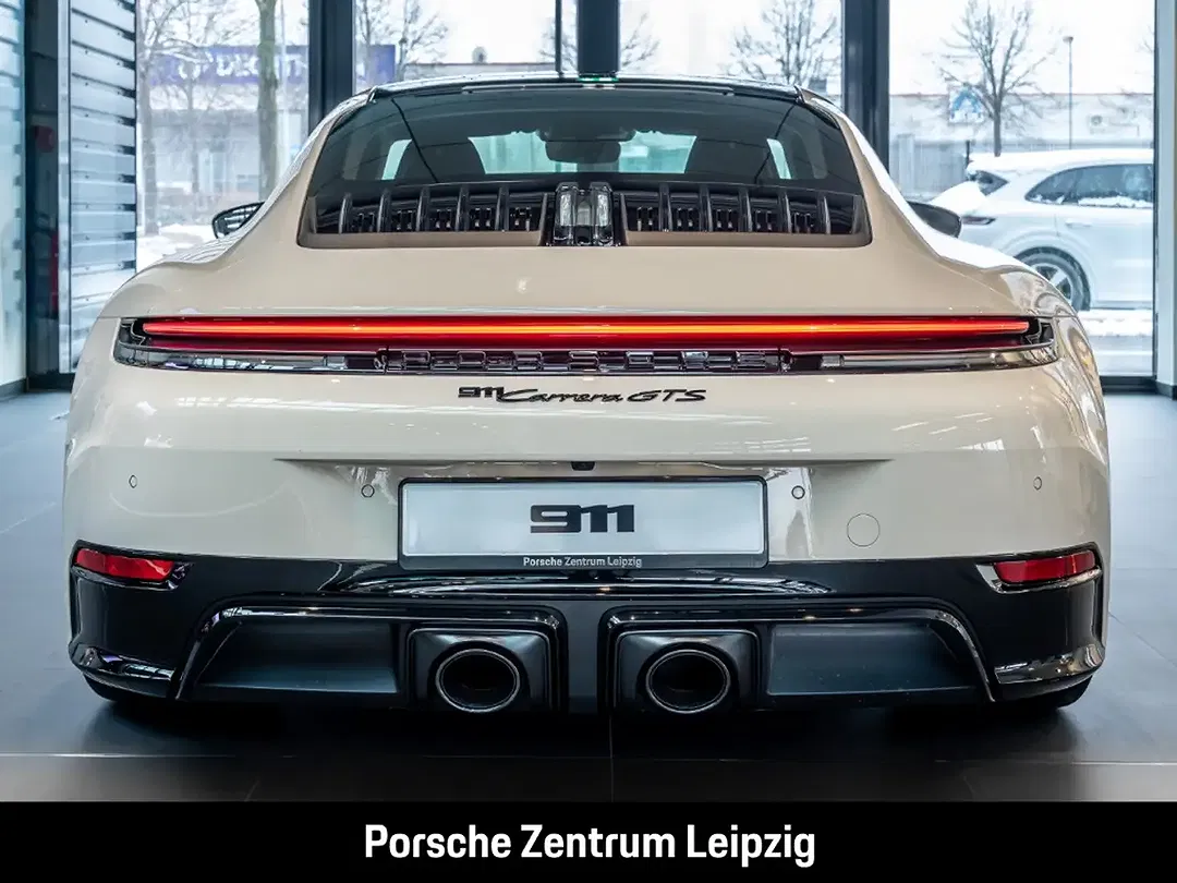 Porsche 992 - Thumbnail 7