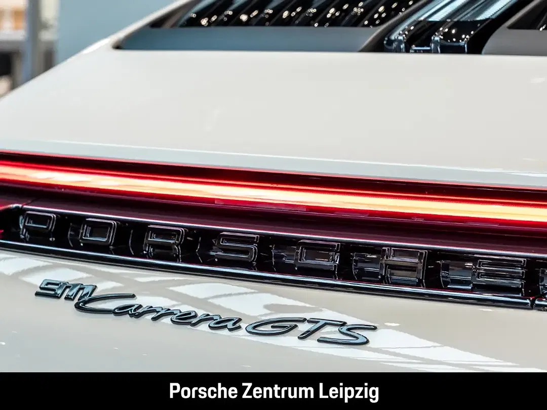 Porsche 992 - Thumbnail 8