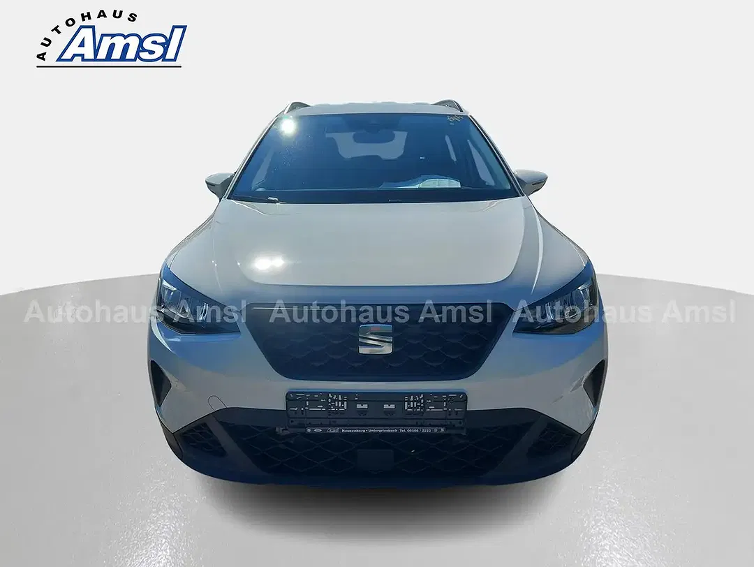 SEAT Arona - Thumbnail 2