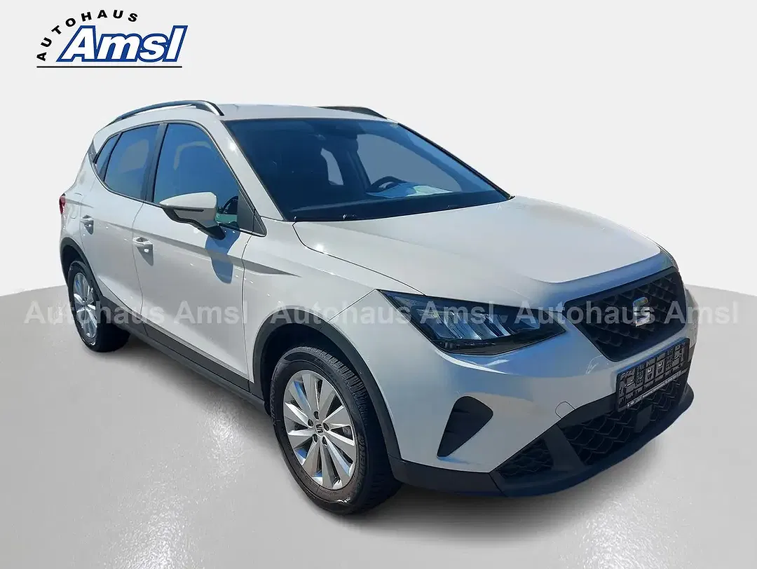 SEAT Arona - Thumbnail 3