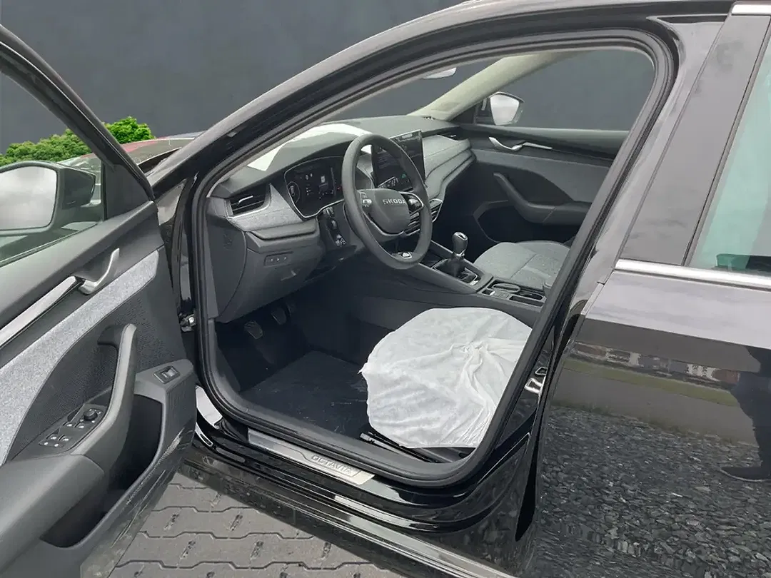 Skoda Octavia - Thumbnail 9