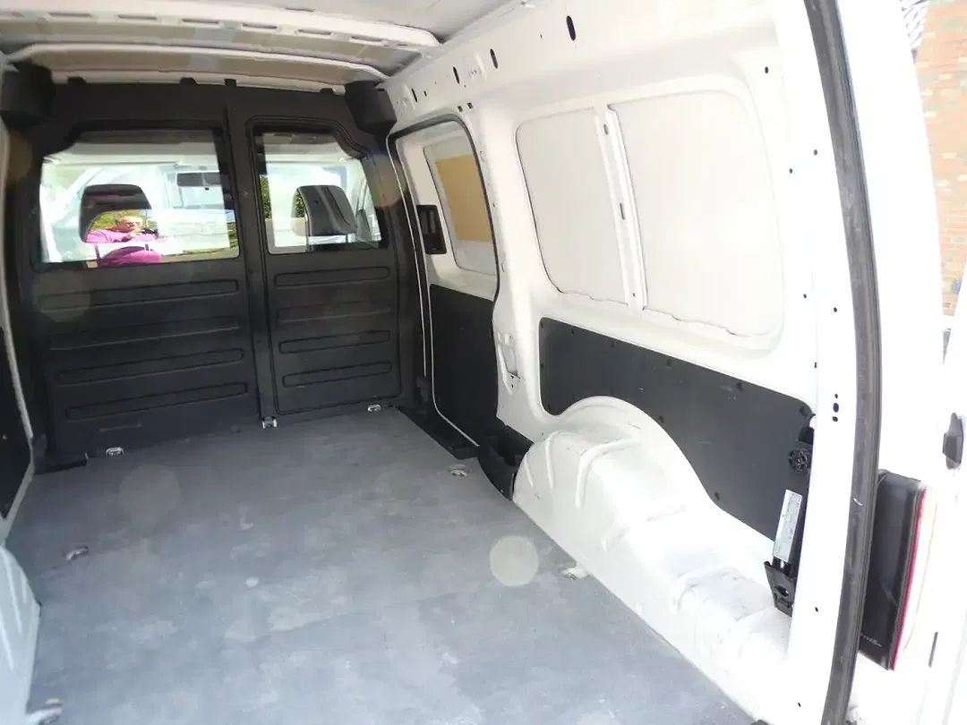 Volkswagen Caddy - Thumbnail 8