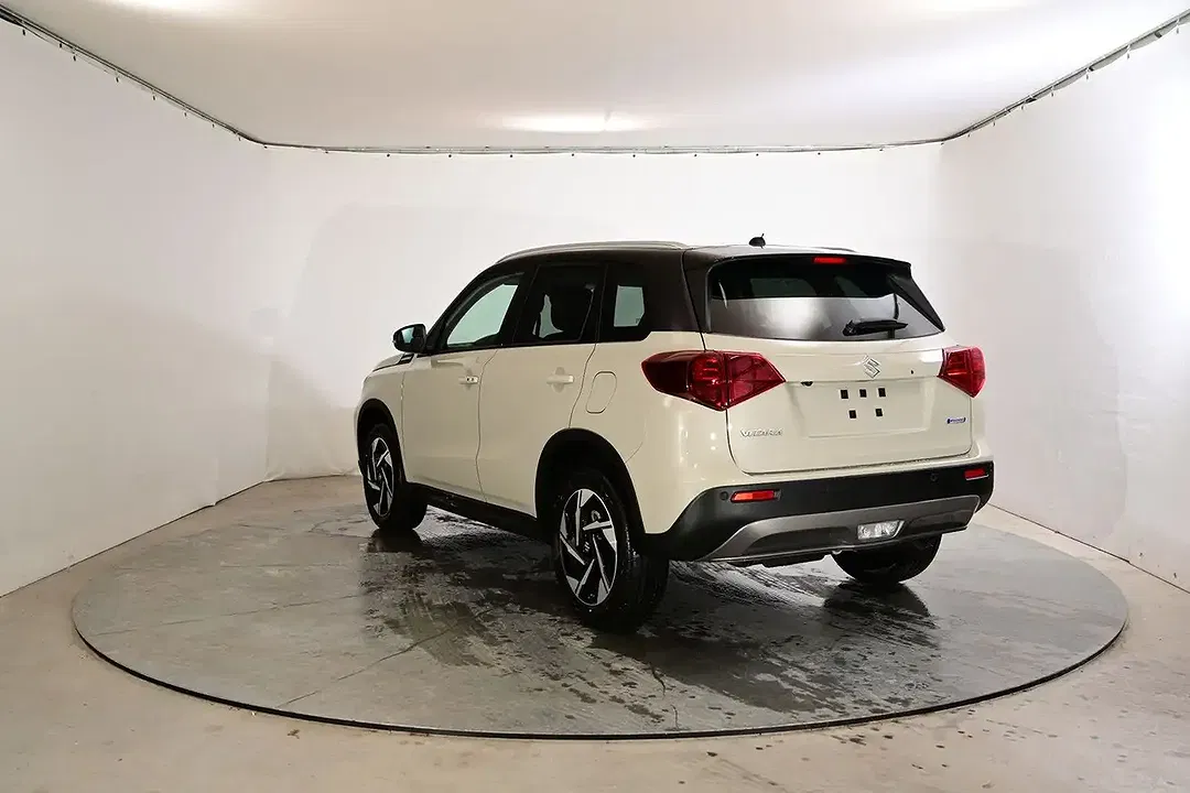 Suzuki Vitara - Thumbnail 3