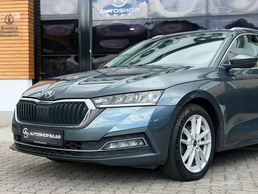 Skoda Octavia - Thumbnail 2
