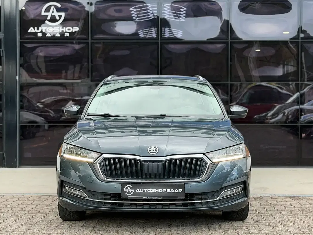 Skoda Octavia - Thumbnail 3