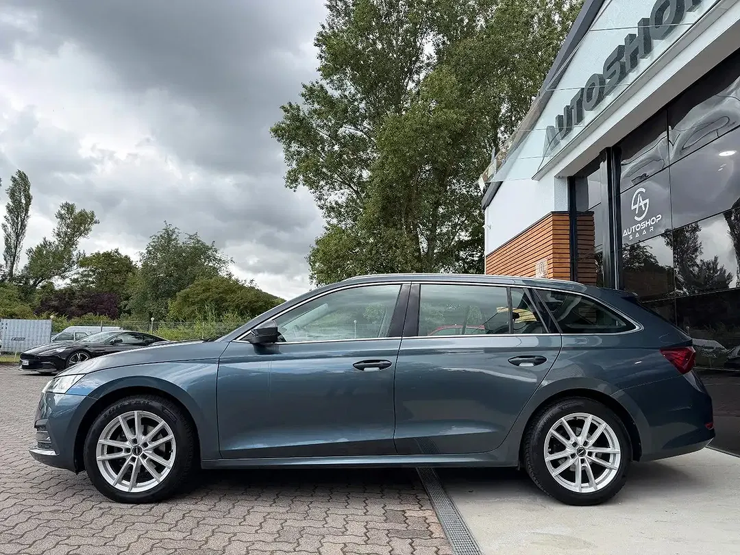 Skoda Octavia - Thumbnail 8