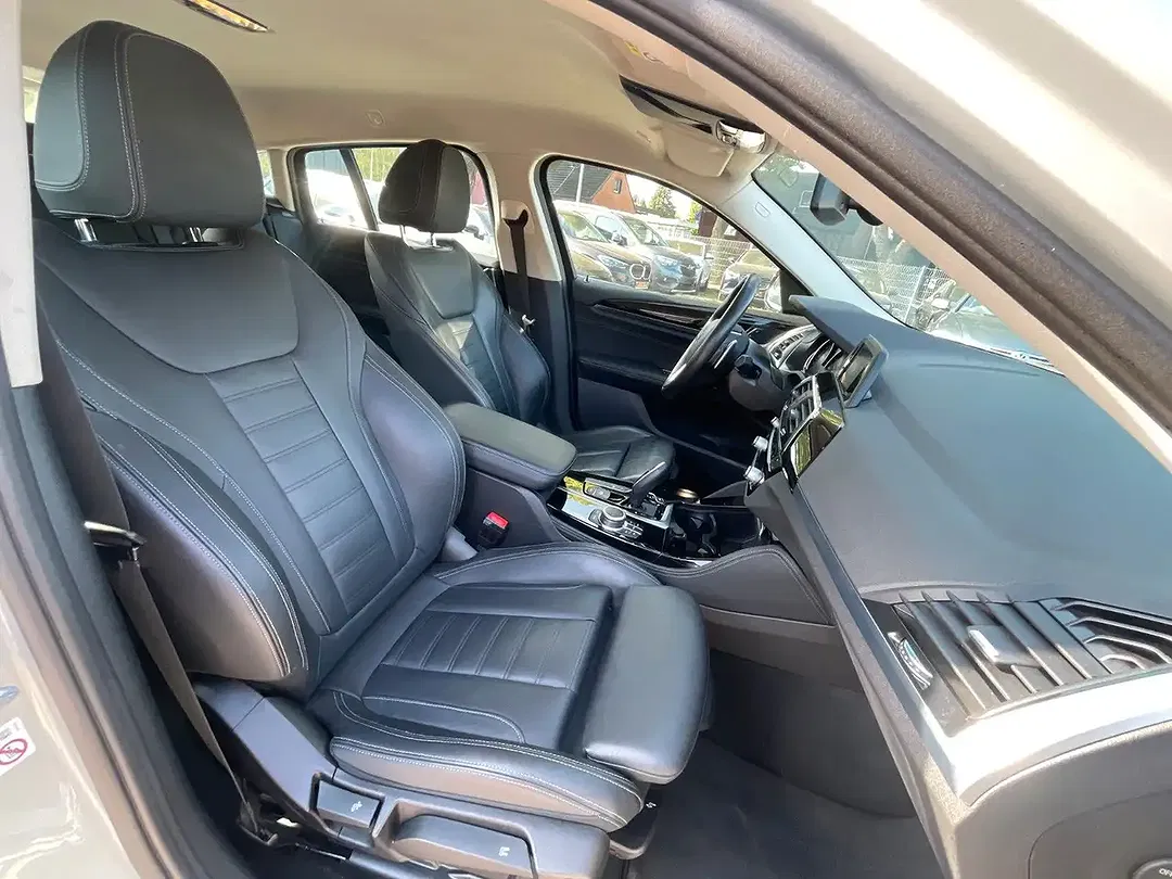BMW X4 - Thumbnail 8