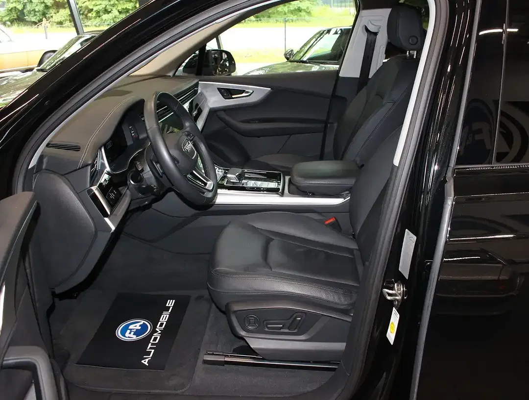 Audi Q7 - Thumbnail 13