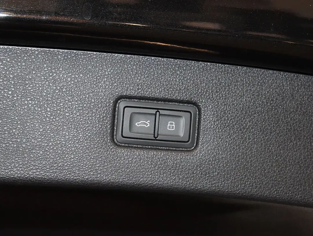 Audi Q7 - Thumbnail 8